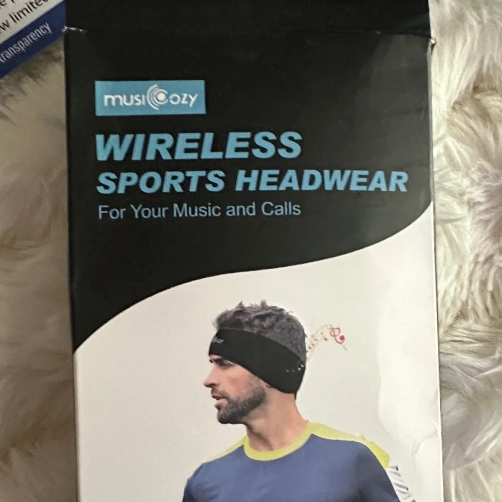 Black Wireless Sports Headwear